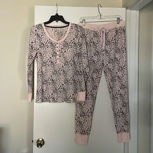 Women’s Pajama Set.